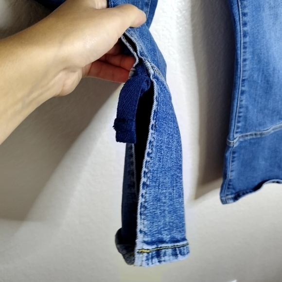 Anthropologie Pilcro High-Rise Cropped Flare Jeans sz 27 - Picture 7 of 10